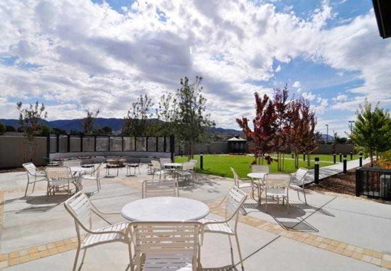 Hotel Fairfield & 3*